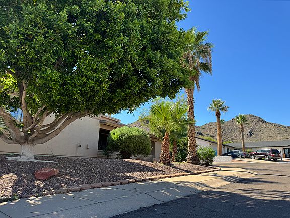 3rd image of 1614 E Echo Ln