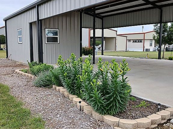 2nd image of 132 Bluebird Dr