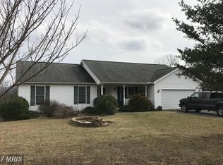 47 Bayer Rd, Hedgesville, WV 25427