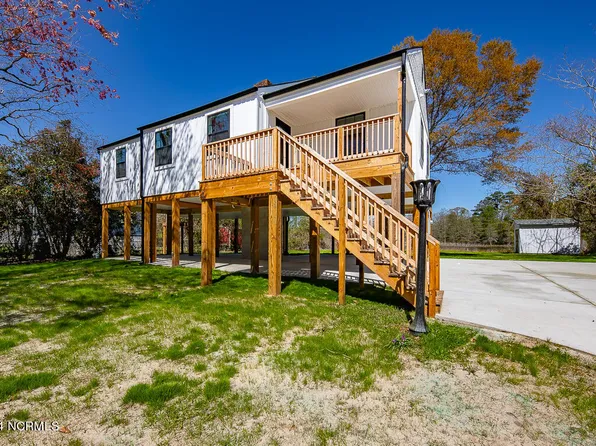 129 Scotts Creek Drive, New Bern, NC 28562