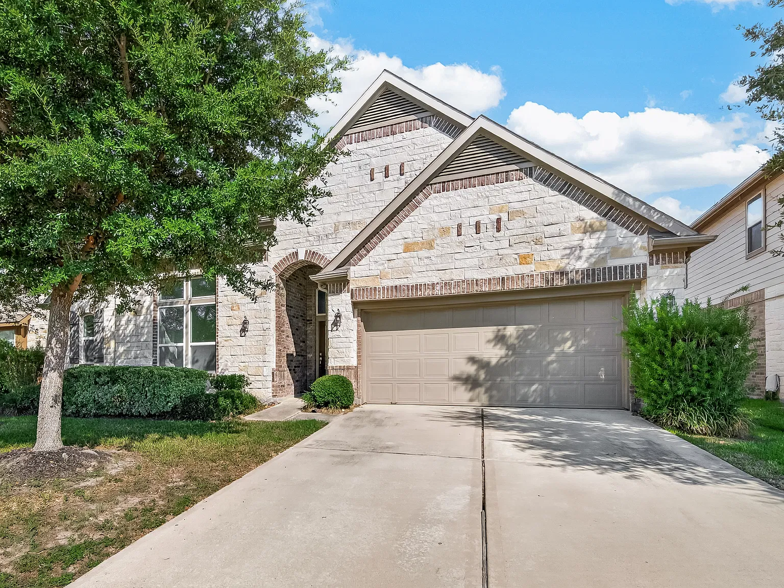 28314 Peralta Preserve Lane — Photo 1