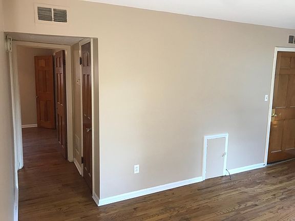 4th image of 20871 Crystal Ave #Down