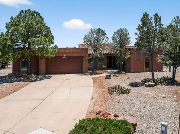 4904 Alberta Ln NW, Albuquerque, NM 87120