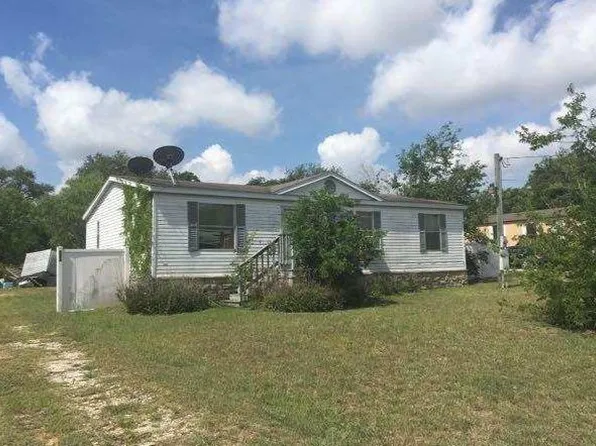 200 Brianna Ct, Von Ormy, TX 78073