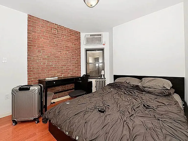 154 Allen St #3 — Photo 3