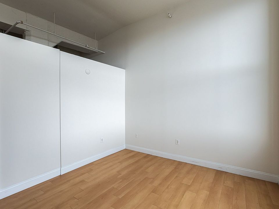 4600 Woodward Ave Apt 212, photo 29