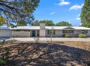103 El Morro St, White Rock, NM 87547