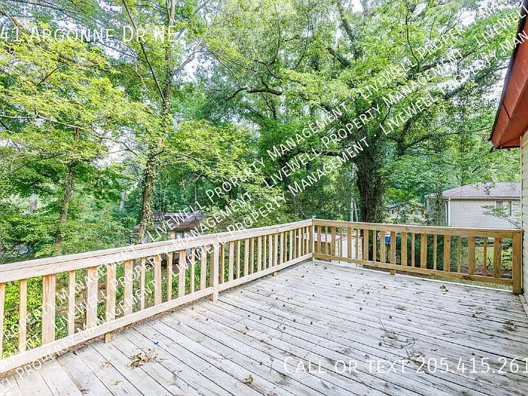 341 Argonne Dr NE — Photo 8