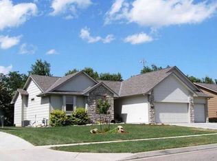 1018 E Rushwood Dr, Derby, KS 67037
