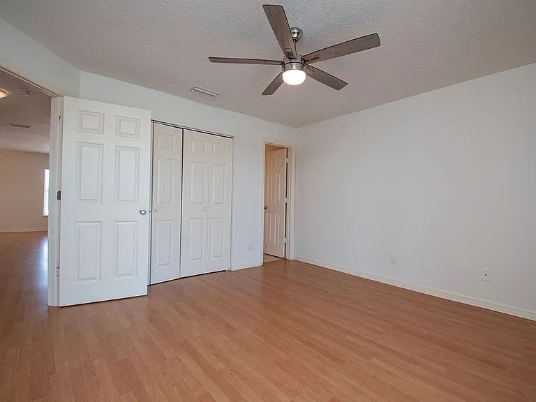 74 Royal Oak Ct #206 — Photo 11