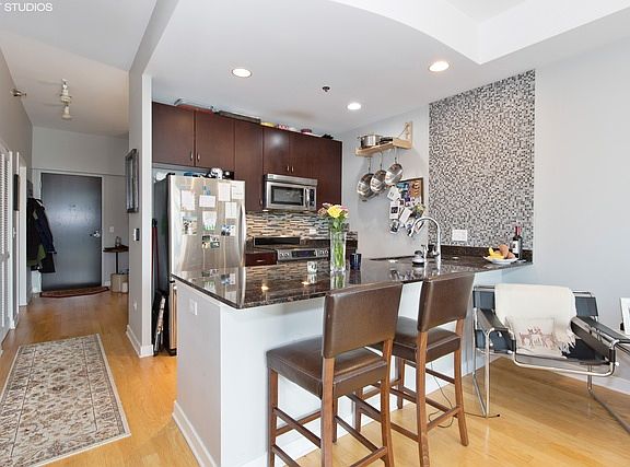 3rd image of 303 W Ohio St APT 2605