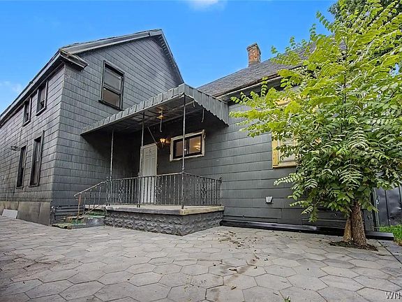 4th image of 192 Kirby Ave