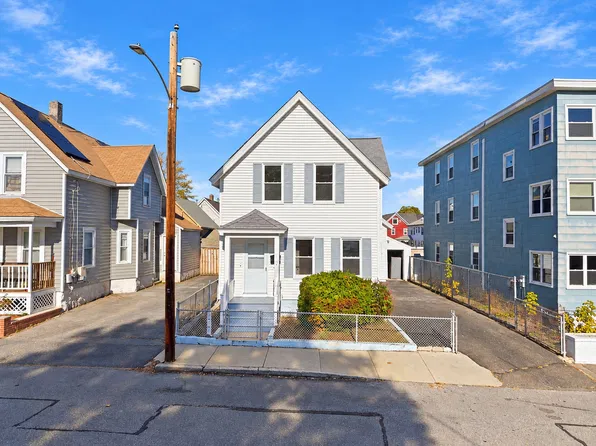 199 Mount Hope St, Lowell, MA 01854