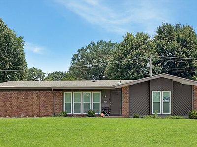 11826 Hidden Lake Dr, Saint Louis, MO, 63138