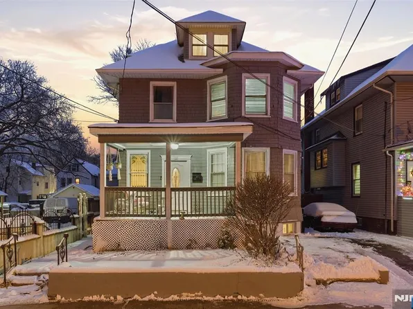277 E 32nd St, Paterson, NJ 07504