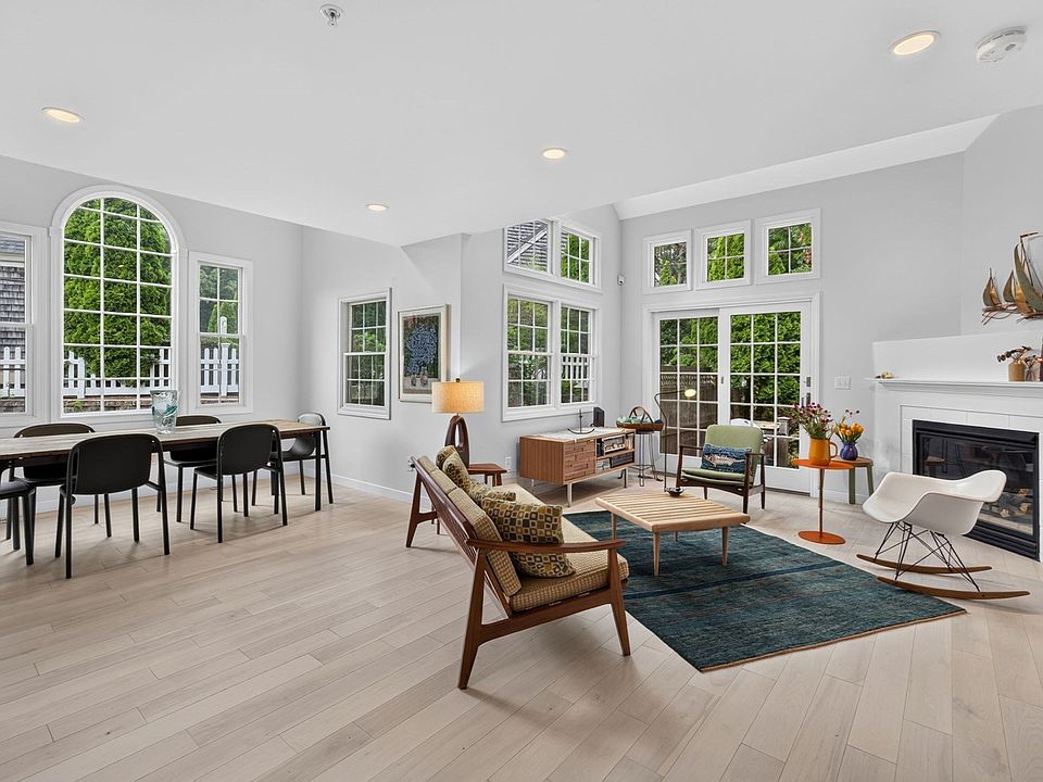 1st image of 10 Red Cedar Rd #134