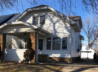 2814 Gilson St, Racine, WI 53403