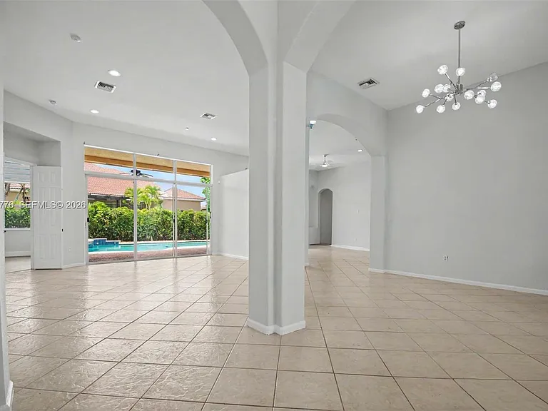 15957 SW 16th St — Photo 5