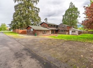 922 1st Ave SW, Castle Rock, WA 98611