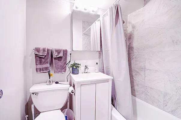 Rented by Urbane Brokerage | media 13