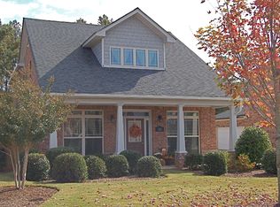 101 Putters Dr, Athens, GA 30607