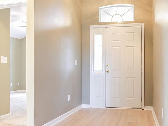 3rd image of 3005 Fort Caroline Ct