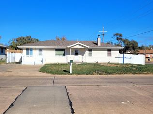 500 Otto Ave, Salina, KS 67401