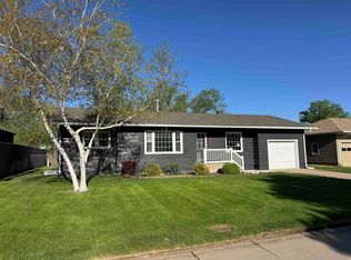 1109 Tilden St, Holdrege, NE 68949