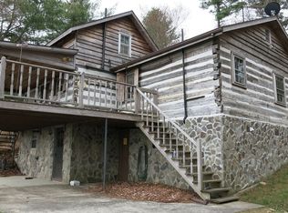 946 Carrollview Rd, Fancy Gap, VA 24328