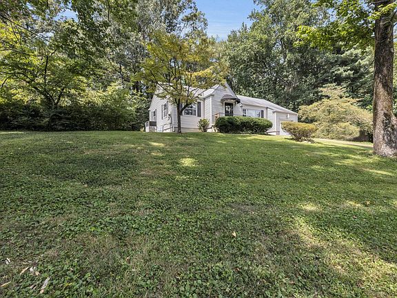2nd image of 1703 S Seminole Dr