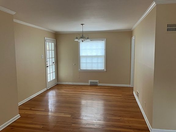3rd image of 4829 Adams St