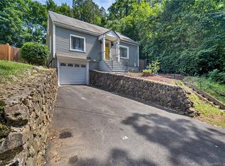 121 Locust St, Naugatuck, CT 06770