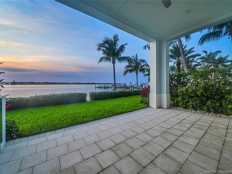 104 Water Club Ct N #18 — Photo 4