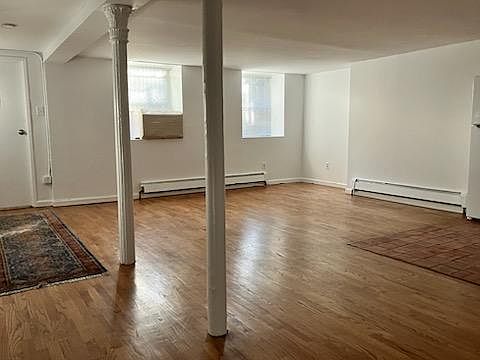 4th image of 27 Oliver St #1