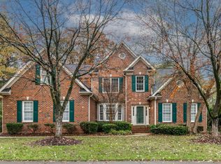 9221 Club Hill Dr, Raleigh, NC 27617