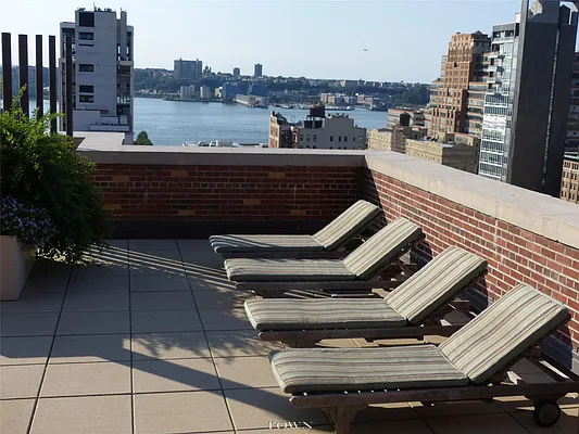 Sold by Town Residential | media 5