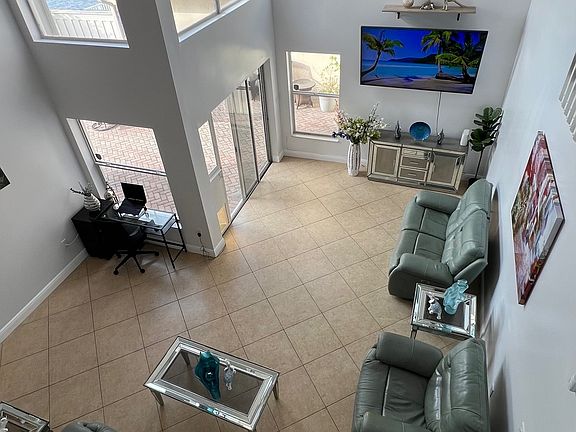 2nd image of 1590 Seagrape Way