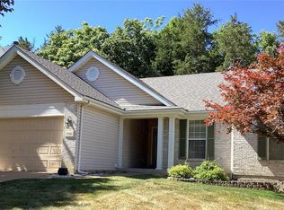 17241 Hilltop Ridge Dr, Eureka, MO 63025