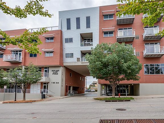 4th image of 1 NE 2nd St APT 412