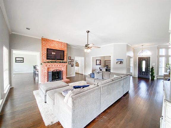 4th image of 1816 Norwood St