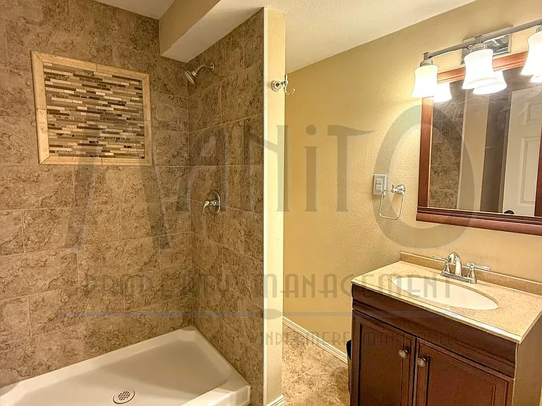 1816 S Viewcrest Ln — Photo 26