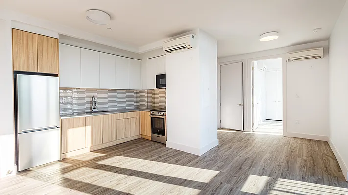 Rented by Nooklyn NYC LLC | media 71