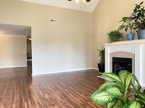 3rd image of 3753 Nadia Ct