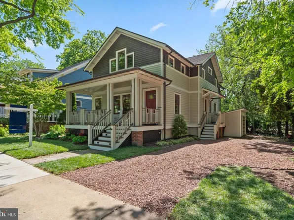 7 E Walnut St, Alexandria, VA 22301