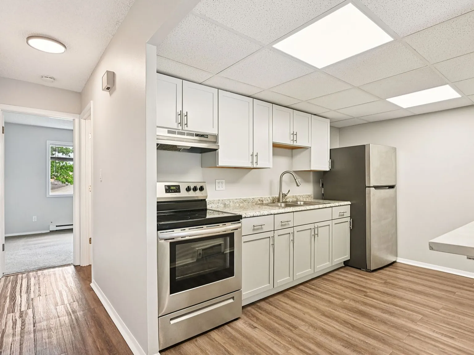 The Onyx on Victoria — Photo 1