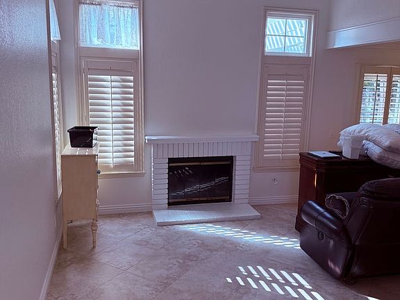 5th image of 13561 Almond St #4