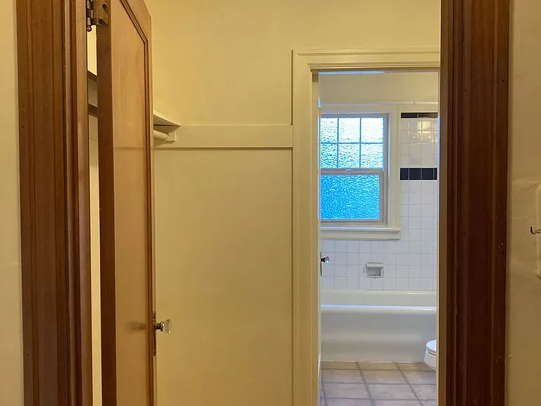 The Lola Apartments — Photo 5