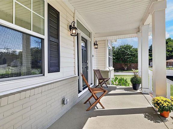4th image of 1510 Inwood Ave