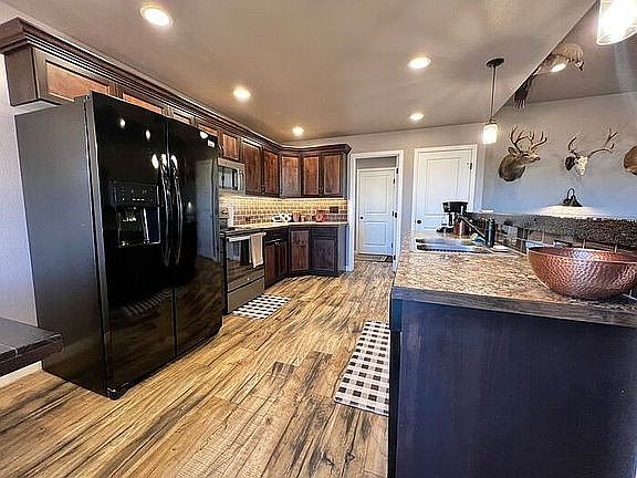 3rd image of 153 Linden Oaks Dr