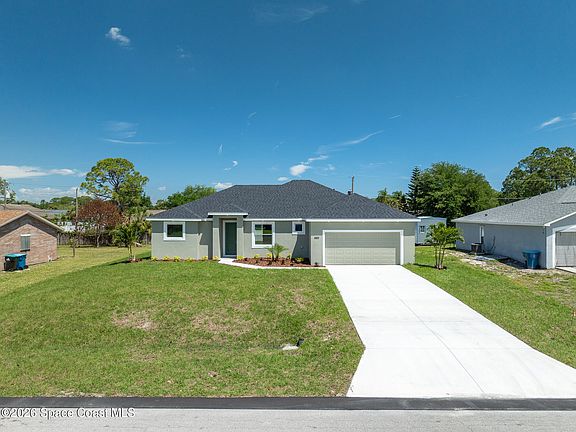 2nd image of 680 Londonderry Cir SE